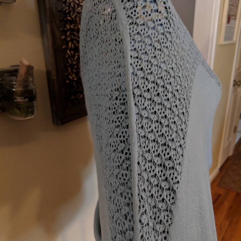 ELIE TAHARI BABY BLUE BLOUSE - Picture 3 of 7